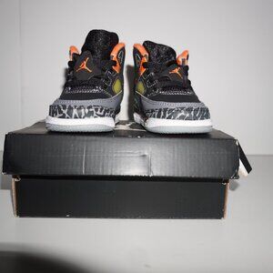 Nike Air Jordan Spizike "Electric Orange" (TD). Size: 4C. with Box.